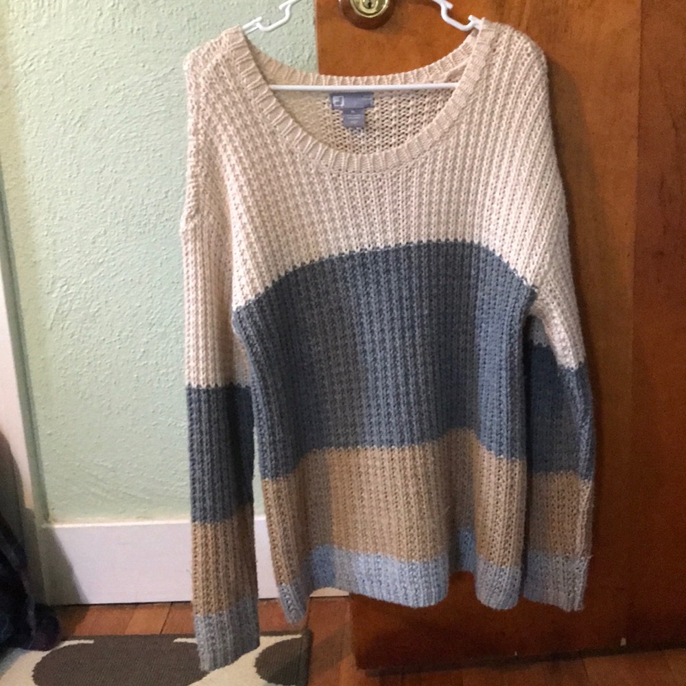 Knit sweater